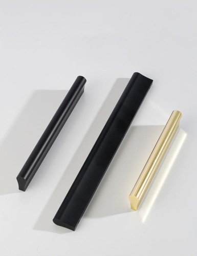 Möbelgriff Anta – schlichter Frontmontage-Griff in Schwarz und gebürstetem Gold, Größen 96, 128, 192, 320, 576 und 960 mm. Modern für Küchenmöbel, Kommoden, Schränke und Bäder – egriffe.de