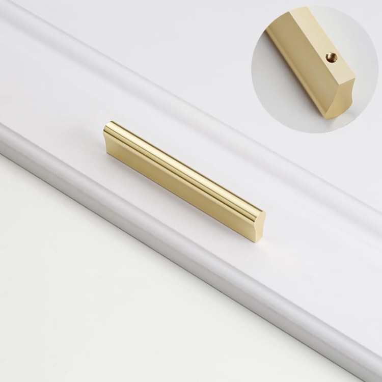 Möbelgriff Anta – schlichter Frontmontage-Griff in Schwarz und gebürstetem Gold, Größen 96, 128, 192, 320, 576 und 960 mm. Modern für Küchenmöbel, Kommoden, Schränke und Bäder – egriffe.de