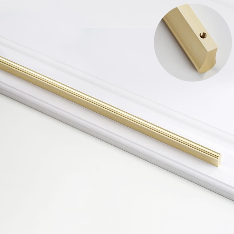 Möbelgriff Anta – schlichter Frontmontage-Griff in Schwarz und gebürstetem Gold, Größen 96, 128, 192, 320, 576 und 960 mm. Modern für Küchenmöbel, Kommoden, Schränke und Bäder – egriffe.at