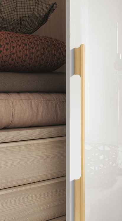 Möbelgriff Novo – klassischer Aufsatzgriff in Schwarz oder gebürstetem Gold, Größen 96–768 mm. Im modernen Glamour-Stil, für Küchenschränke, Kommoden und Schreibtische – egriffe.de