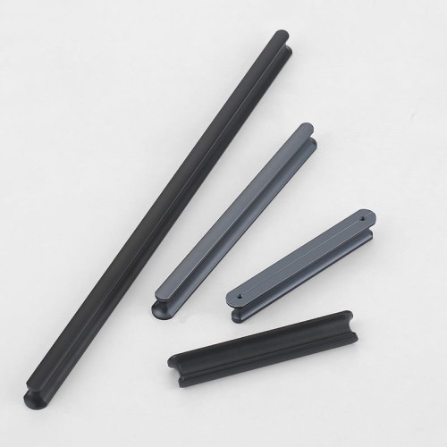 Möbelgriff Tonta – moderner Griff in Schwarz oder Grau, erhältlich in 96, 128, 160, 320, 576 und 960 mm. Für Küchen, Schränke, Schubladen, Kommoden, Bad- und Büromöbel – egriffe.at