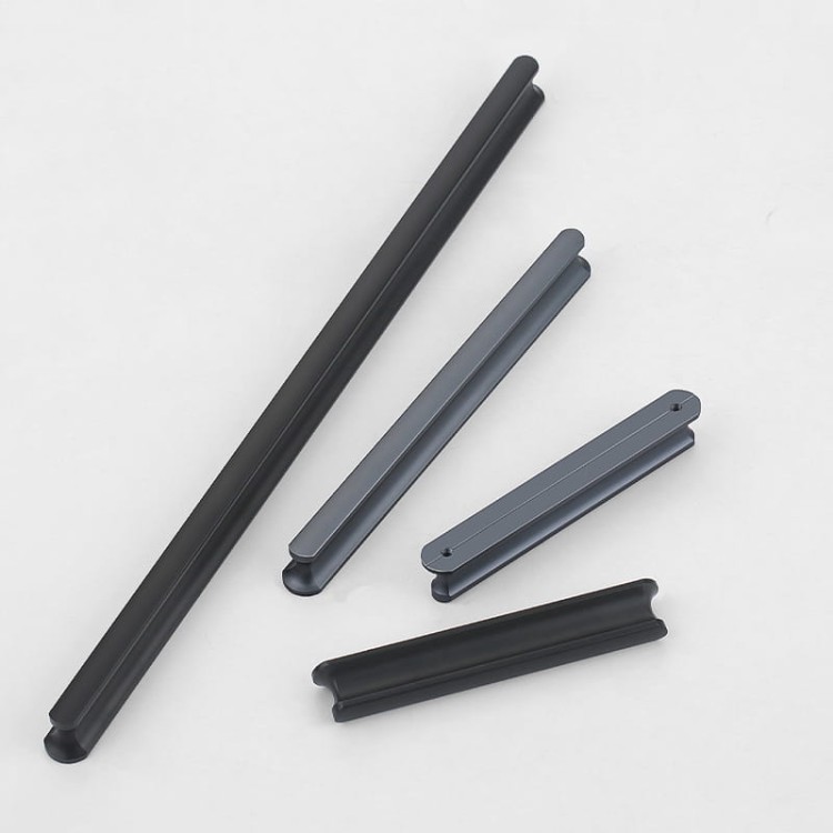 Möbelgriff Tonta – moderner Griff in Schwarz oder Grau, erhältlich in 96, 128, 160, 320, 576 und 960 mm. Für Küchen, Schränke, Schubladen, Kommoden, Bad- und Büromöbel – egriffe.de