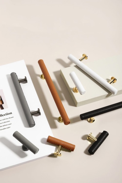 Möbelgriff Finca – moderner T-Bar-Griff im Loft-, Skandi- und Vintage-Stil in Schwarz, Grau, Braun und Weiß. Als Knopf sowie in 96 und 128 mm erhältlich. Ideal für Küchen, Kommoden und Kleiderschränke – egriffe.de