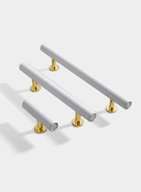Möbelgriff Finca – moderner T-Bar-Griff im Loft-, Skandi- und Vintage-Stil in Schwarz, Grau, Braun und Weiß. Als Knopf sowie in 96 und 128 mm erhältlich. Ideal für Küchen, Kommoden und Kleiderschränke – egriffe.de