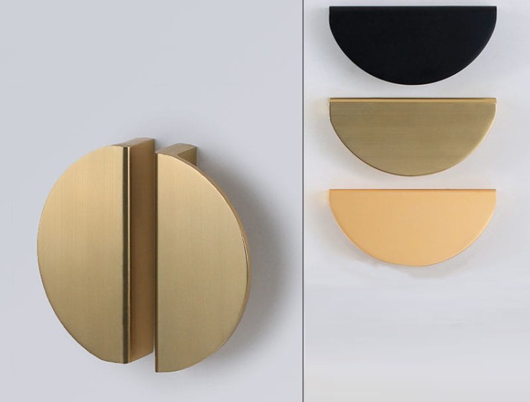 Möbelgriff Gozo – halbrunder dekorativer Griff in Gold, Champagner und Schwarz, erhältlich in 78 mm und 95 mm – egriffe.de