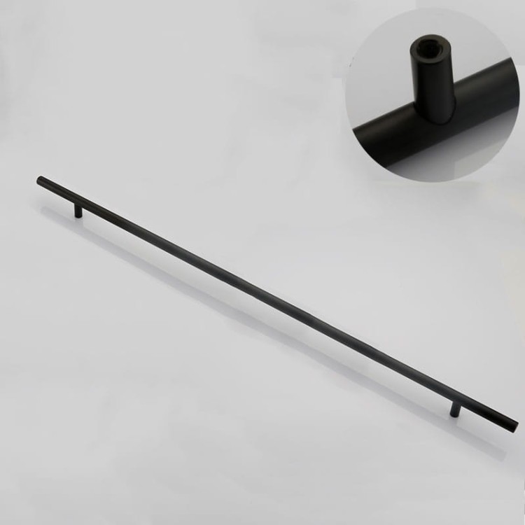 Möbelgriff Uno – T-Bar-Griff mit rundem Profil in Schwarz und gebürstetem Gold. Erhältlich als T-Bar-Knopf sowie in 96, 128, 160, 256, 512 und 850 mm – egriffe.de