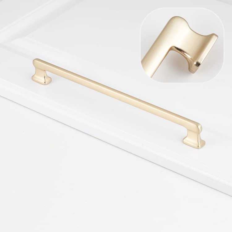 Möbelgriff Maceo – moderner und klassischer Aufsatzgriff für Schränke und Schubladen in gebürstetem Gold, gebürstetem Nickel, Perlgrau und Schwarz. Größen 96, 128, 160 und 192 mm – egriffe.de.