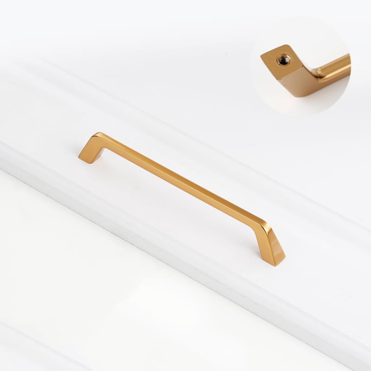 Möbelgriff Amarito – moderner Aufsatzgriff für Schränke und Schubladen in gebürstetem Gold, Schwarz, Perlgrau, gebürstetem Nickel, hellem Sandschwarz und Sandgold. Schlichter Küchengriff – egriffe.de.