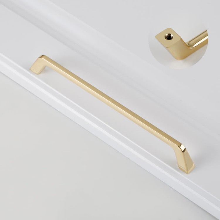 Möbelgriff Amarito – moderner Aufsatzgriff für Schränke und Schubladen in gebürstetem Gold, Schwarz, Perlgrau, gebürstetem Nickel, hellem Sandschwarz und Sandgold. Schlichter Küchengriff – egriffe.de.