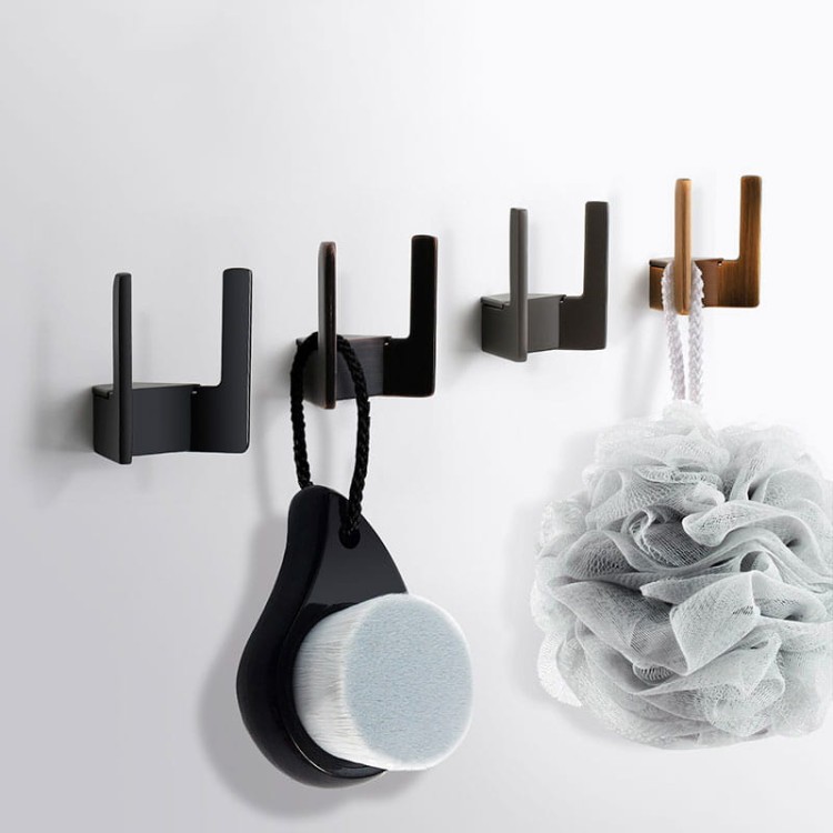 Wandhaken Martin – moderner doppelter Wandhaken für Bad und Flur, Aluminiumhaken in Schwarz, Mattbraun, gebürstetem Nickel, Perlgrau, gebürstetem Gold und ORB, erhältlich im Shop egriffe.de.