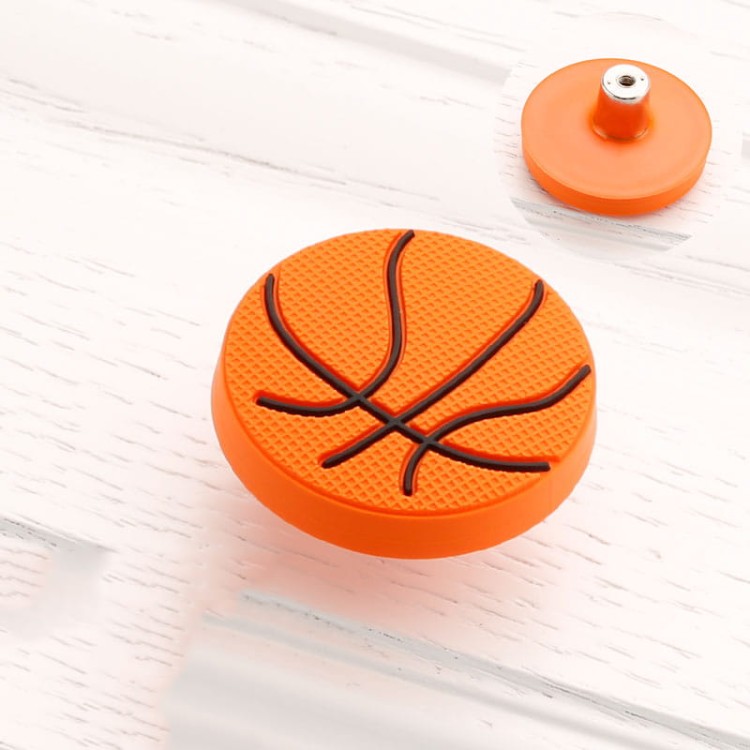 Kinder-Möbelgriff Basketball – orangefarbener Möbelknopf in Form eines Basketballs für Schränke und Kommoden im Kinderzimmer, erhältlich im Shop egriffe.de.