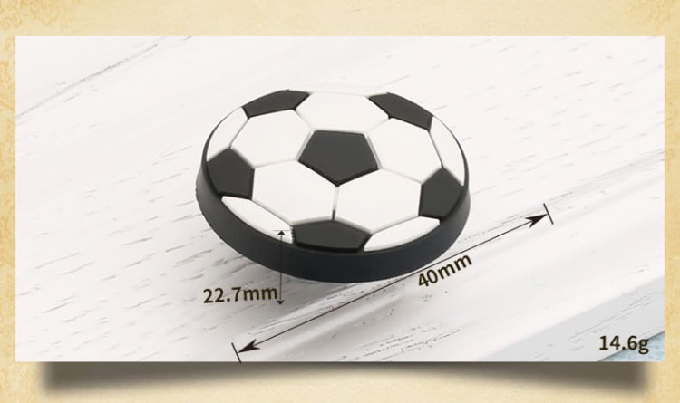 Kinder-Möbelgriff Football – Möbelknopf in Form eines Fußballs für Schränke und Kommoden im Kinderzimmer, erhältlich im Shop egriffe.de.