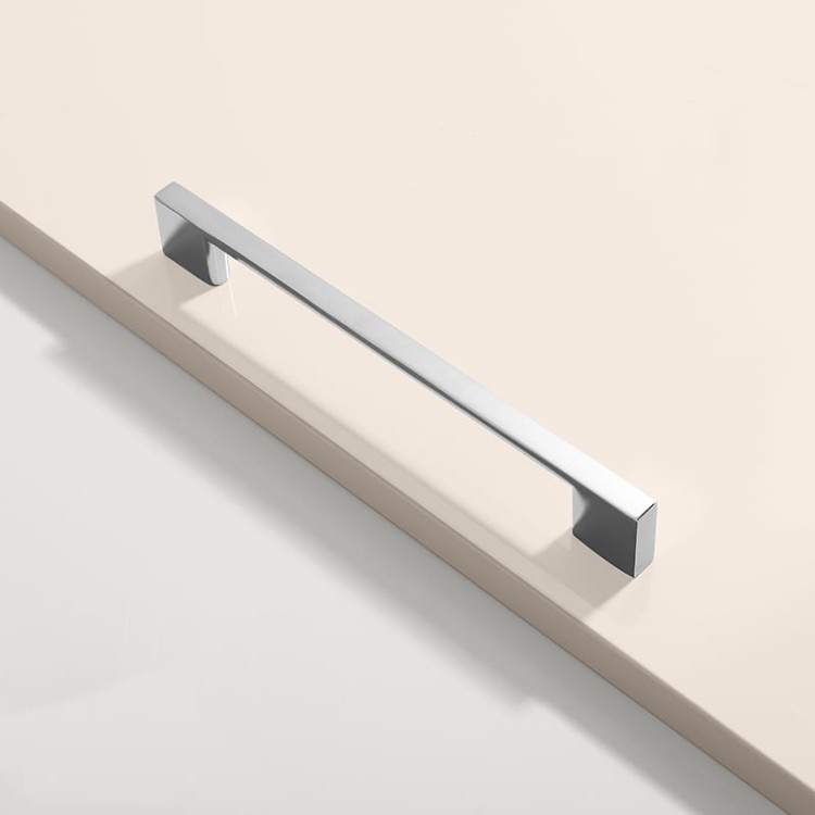 Möbelgriff Anto – klassischer kantiger Frontmontage-Griff in Schwarz, gebürstetem Nickel, Sandgold und glänzendem Chrom. Größen 128–320 mm, ideal für Küche, Bad, Schränke, Kommoden und Schubladen.