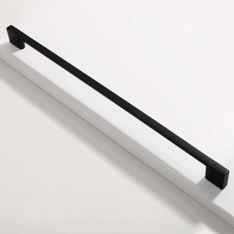 Möbelgriff Anto – klassischer kantiger Frontmontage-Griff in Schwarz, gebürstetem Nickel, Sandgold und glänzendem Chrom. Größen 128–320 mm, ideal für Küche, Bad, Schränke, Kommoden und Schubladen.