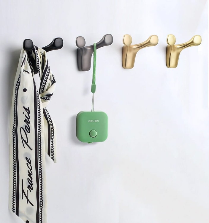 Wandhaken Dos – Design-Doppelhaken für Flur, Bad, Büro und Hotels. Aus robustem Metall, kratzfest. Farben: Gold, gebürstetes Gold, Schwarz und Perlgrau.